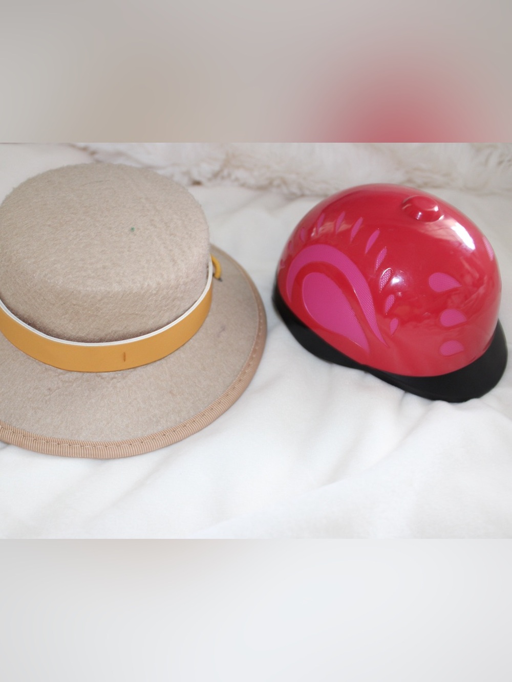 American girl doll Saige’s parade hat and helmet